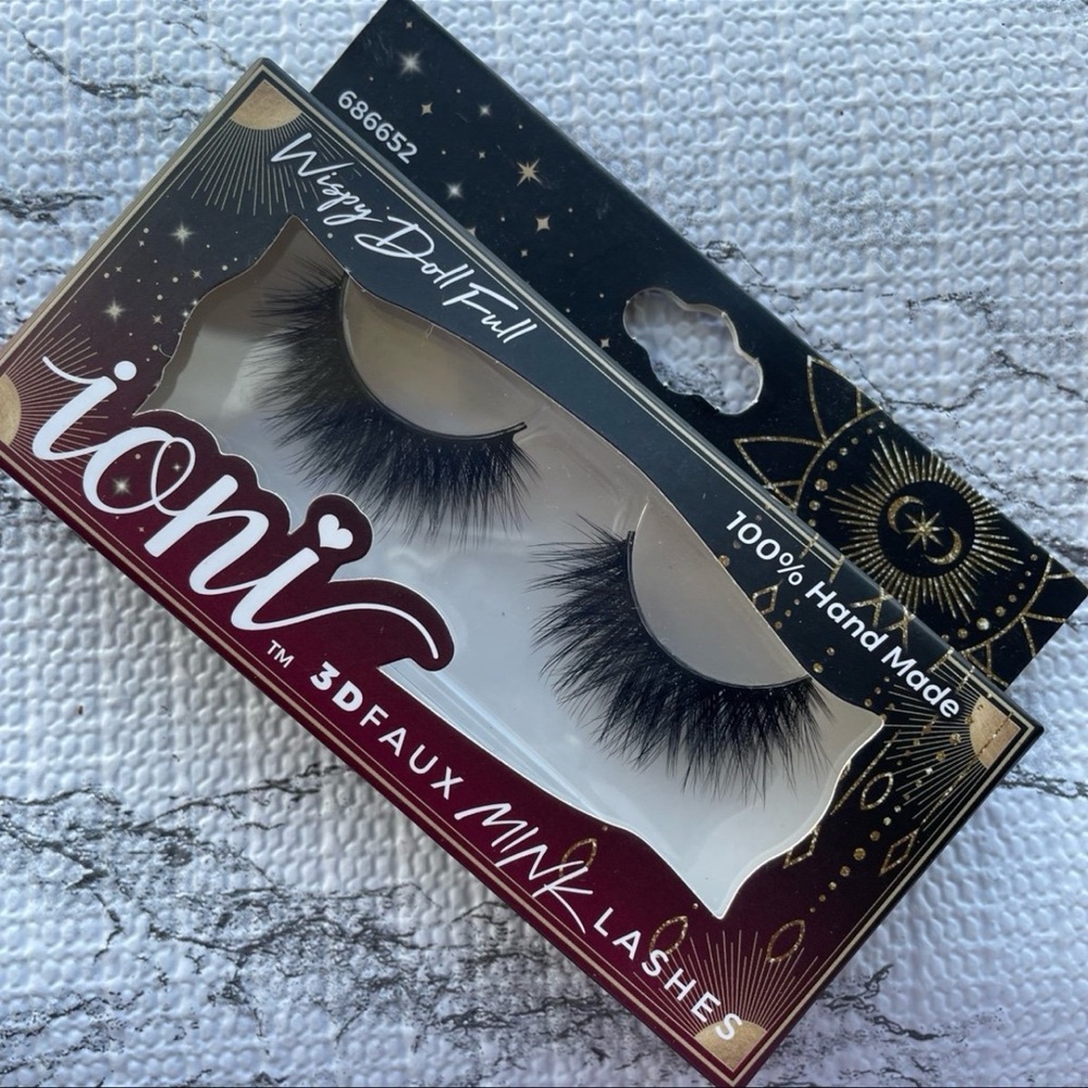 Ioni Lashes